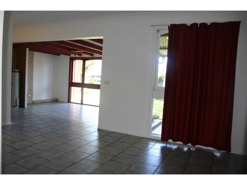 3 Gymea Crescent, Mannering Park NSW 2259