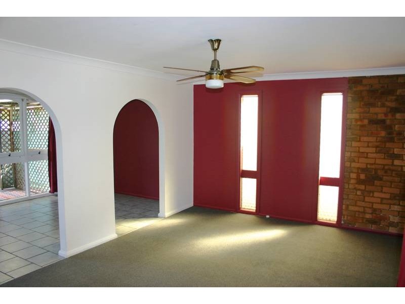 3 Gymea Crescent, Mannering Park NSW 2259