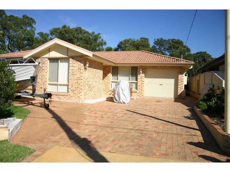 4 Goorawin Street, Gwandalan NSW 2259