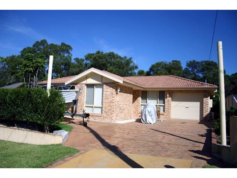 4 Goorawin Street, Gwandalan NSW 2259