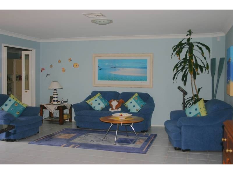 71 Yeramba Road, Summerland Point NSW 2259