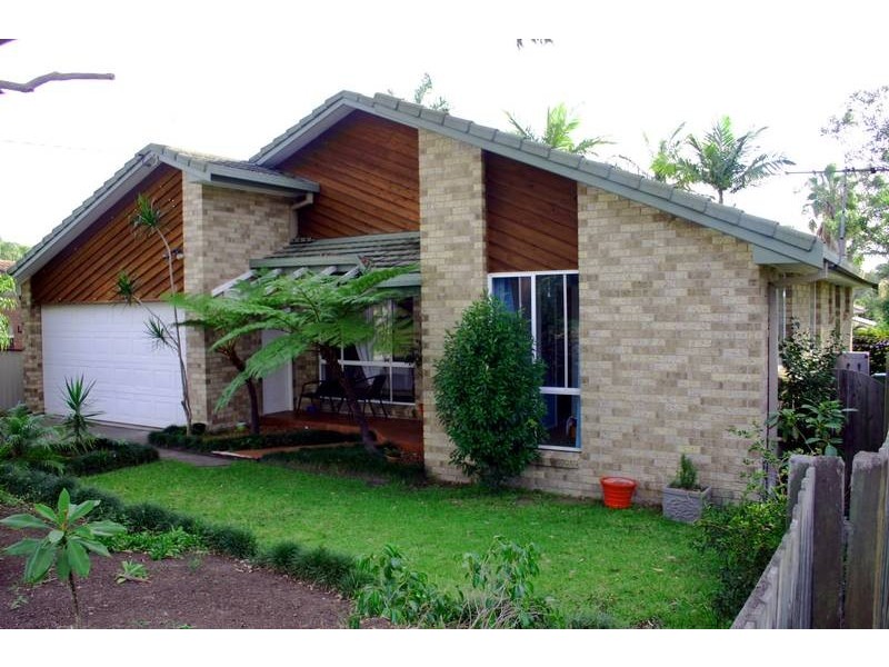 1 Vales Road, Mannering Park NSW 2259