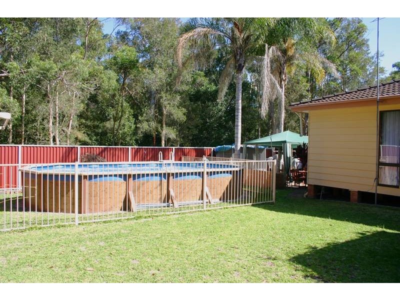 54 Cams Boulevard, Summerland Point NSW 2259