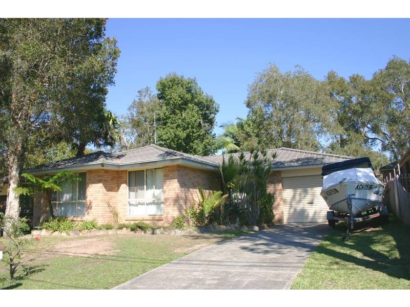 67 Muraban Road, Summerland Point NSW 2259
