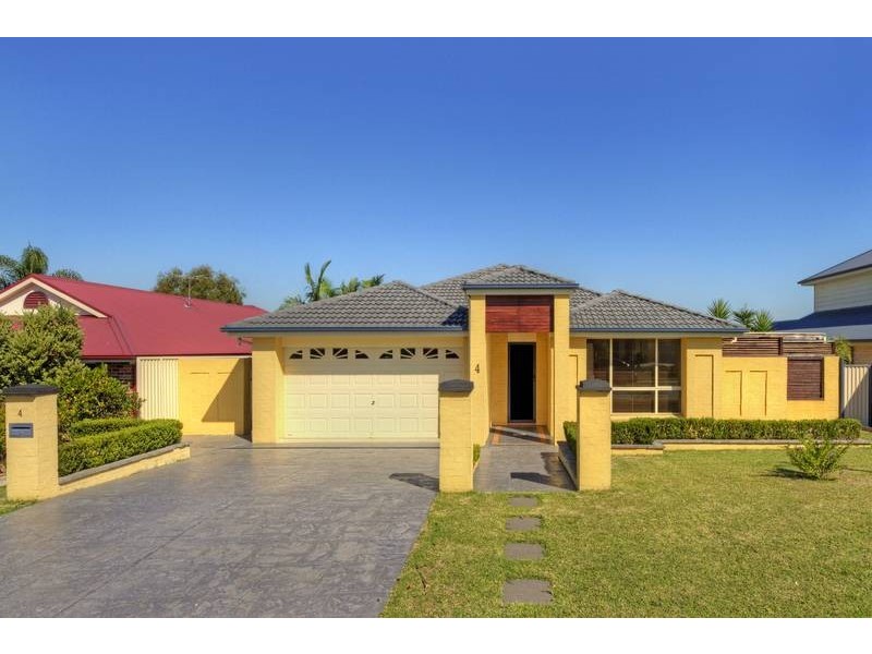 4 Mulwala Drive, Wyee Point NSW 2259