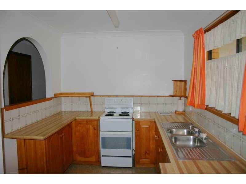 154 Cams Boulevard, Summerland Point NSW 2259