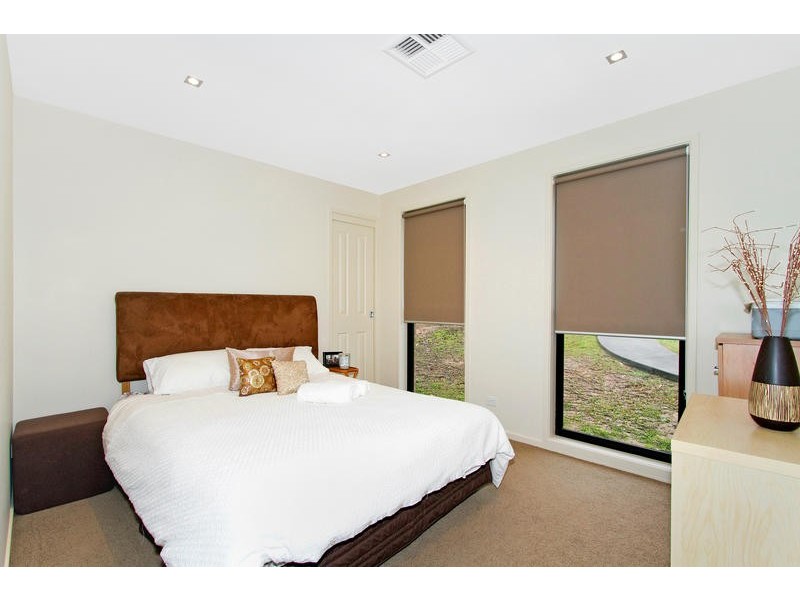 10 Illawong Road, Summerland Point NSW 2259