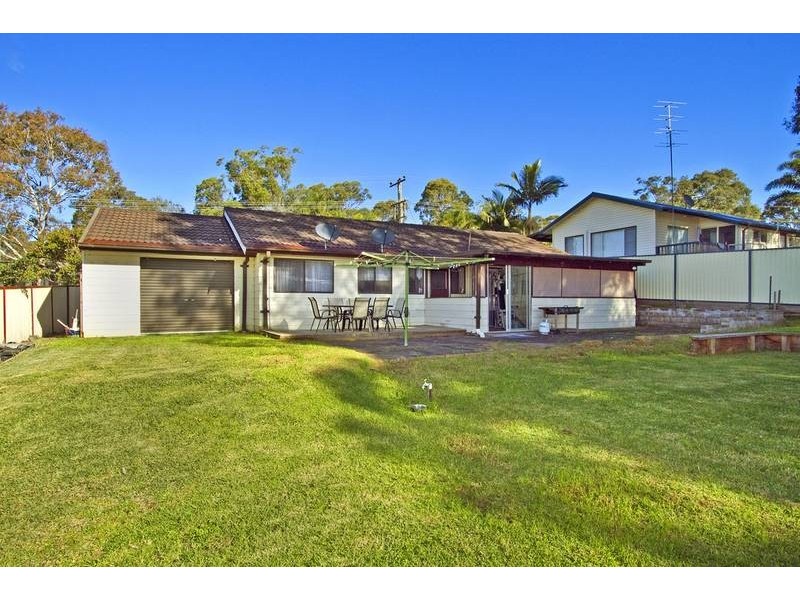 15 Lake Street, Wyee Point NSW 2259