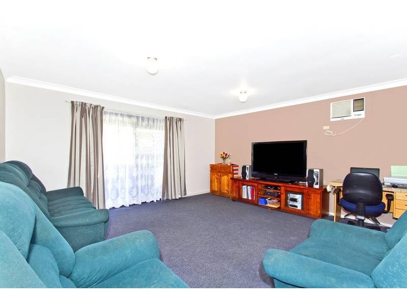 15 Lake Street, Wyee Point NSW 2259