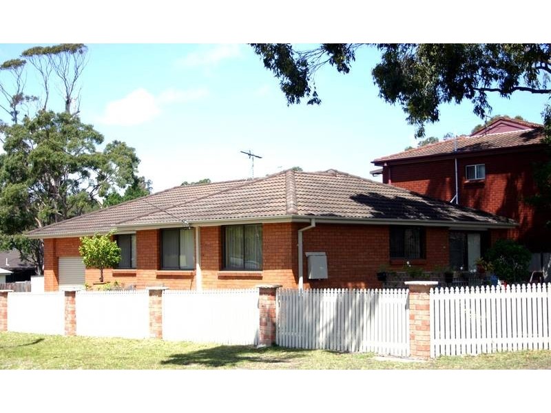 92 Vales Road, Mannering Park NSW 2259