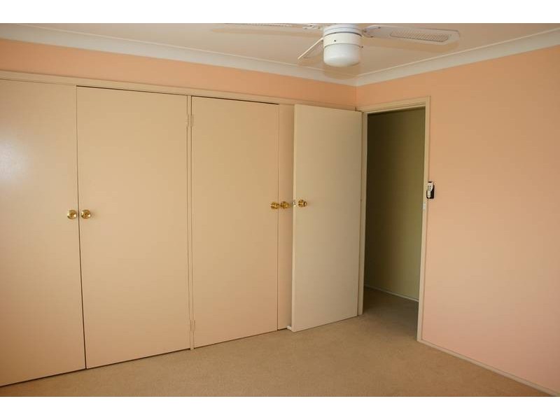 13 Kevin Street, Mannering Park NSW 2259