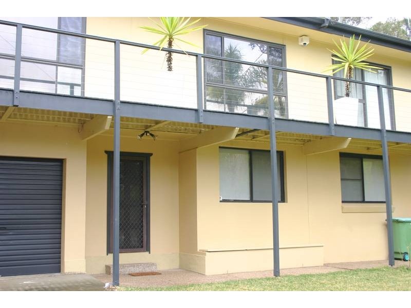 15 Murrumbong Road, Summerland Point NSW 2259