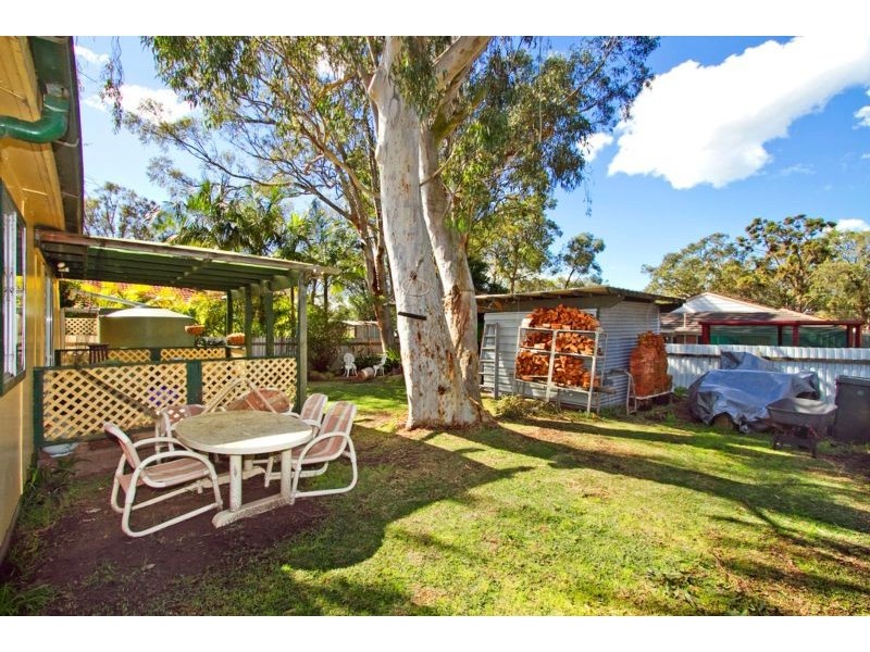 4 Dale Avenue, Chain Valley Bay NSW 2259
