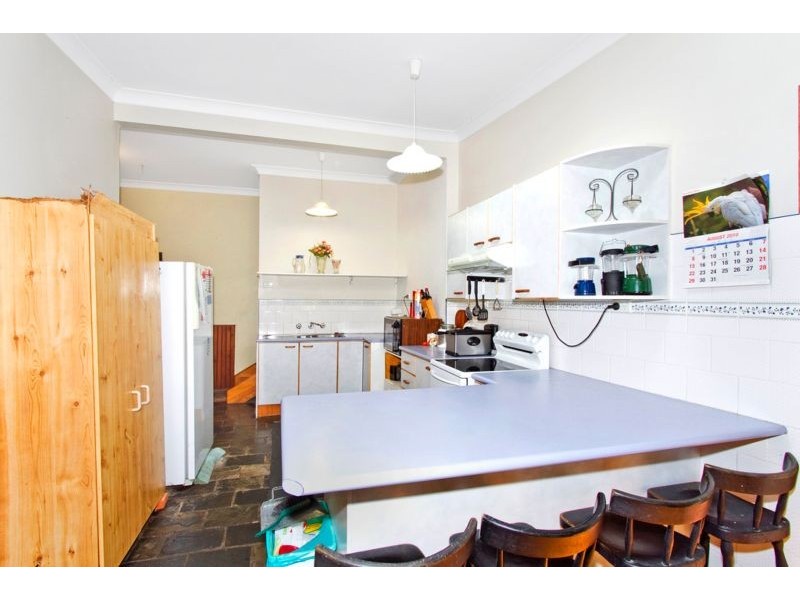 4 Dale Avenue, Chain Valley Bay NSW 2259