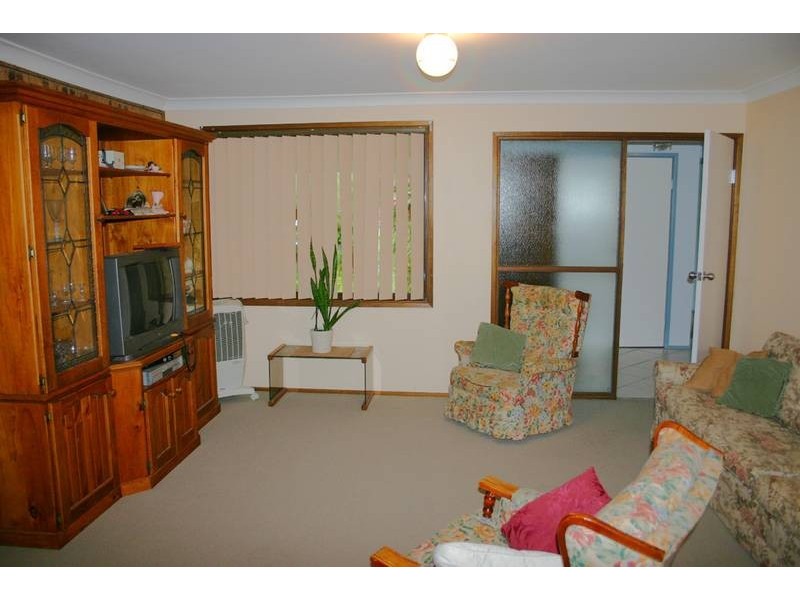 40 Vales Road, Mannering Park NSW 2259