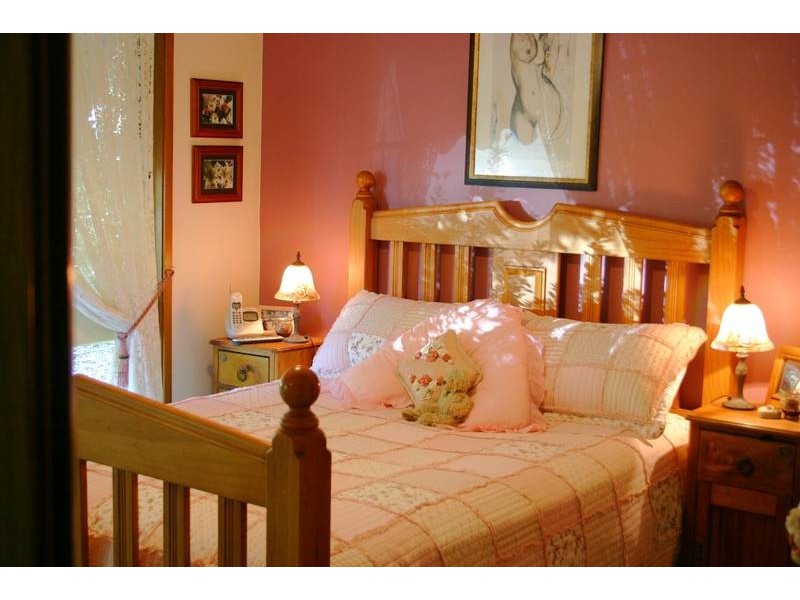 2 Ginganup Road, Summerland Point NSW 2259