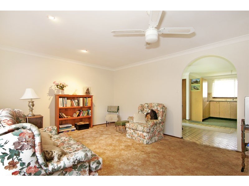 4 Charmhaven Avenue, Charmhaven NSW 2263