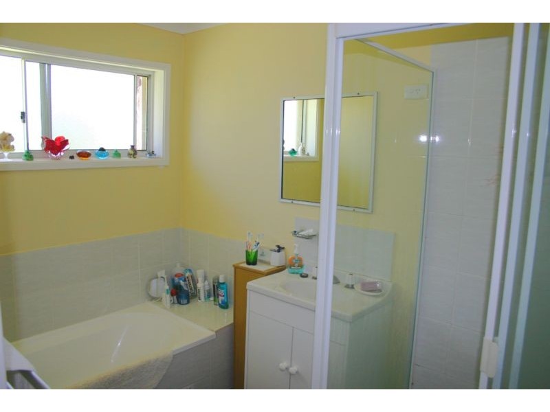 2 Carol Close, Lake Munmorah NSW 2259