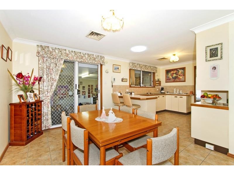 98 Catherine Street, Mannering Park NSW 2259