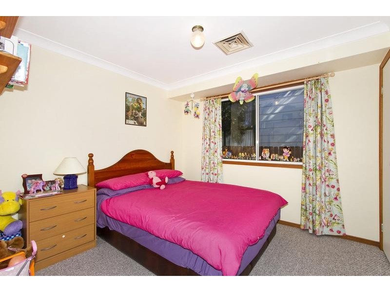 98 Catherine Street, Mannering Park NSW 2259