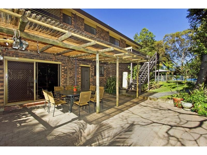 74 Gymea Crescent, Mannering Park NSW 2259