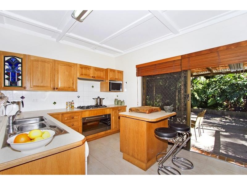 74 Gymea Crescent, Mannering Park NSW 2259