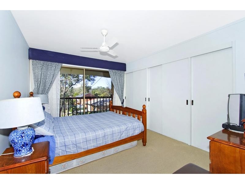 74 Gymea Crescent, Mannering Park NSW 2259