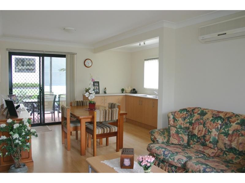 41 Warrina Avenue, Summerland Point NSW 2259