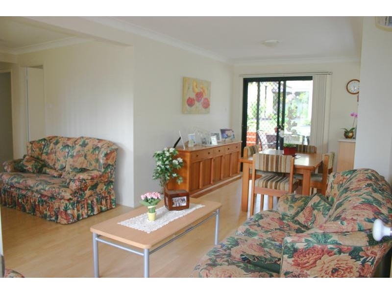 41 Warrina Avenue, Summerland Point NSW 2259
