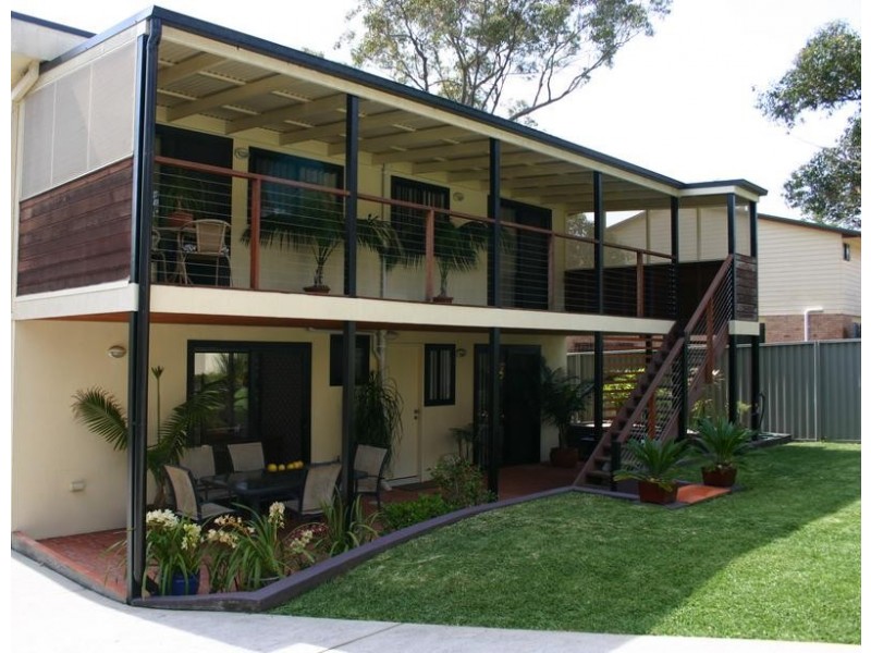 41 Warrina Avenue, Summerland Point NSW 2259