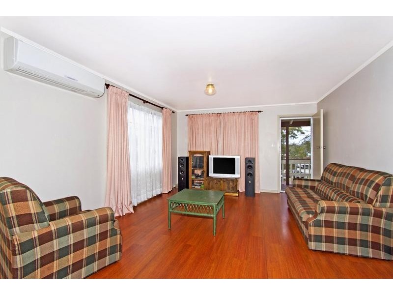 73 Winbin Crescent, Gwandalan NSW 2259