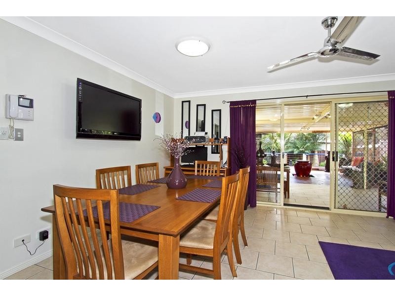 34 Warrina Avenue, Summerland Point NSW 2259