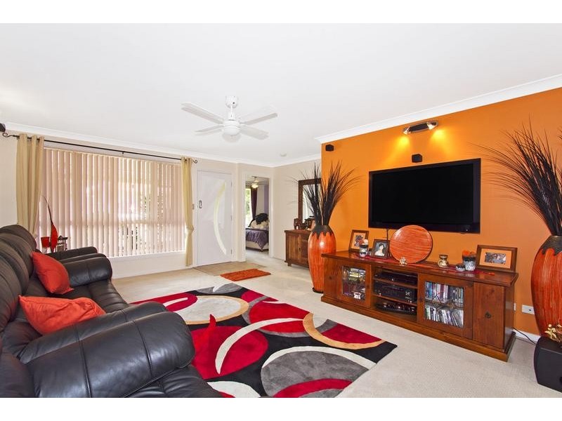 34 Warrina Avenue, Summerland Point NSW 2259