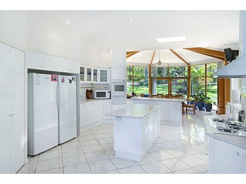 275 Cams Boulevard, Summerland Point NSW 2259