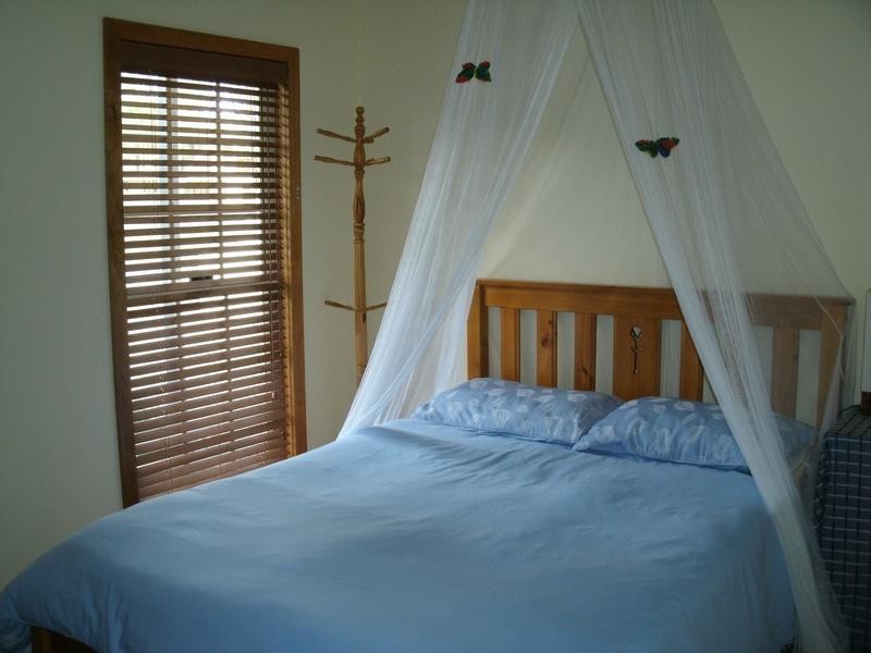 48 Warrina Avenue, Summerland Point NSW 2259