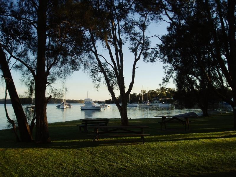 48 Warrina Avenue, Summerland Point NSW 2259