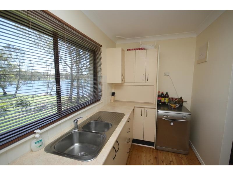 42 Gamban Road, Gwandalan NSW 2259