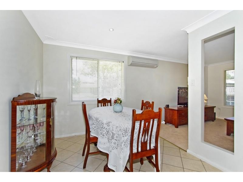 19 Waverley Road, Mannering Park NSW 2259