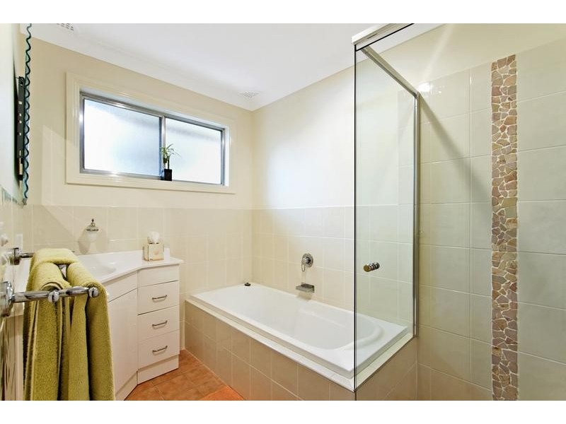 19 Waverley Road, Mannering Park NSW 2259