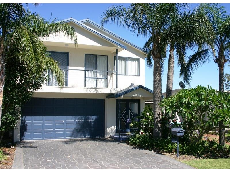 9b Marmion Street, Mannering Park NSW 2259