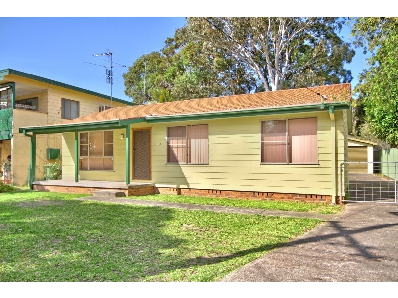148 Cams Boulevard, Summerland Point NSW 2259
