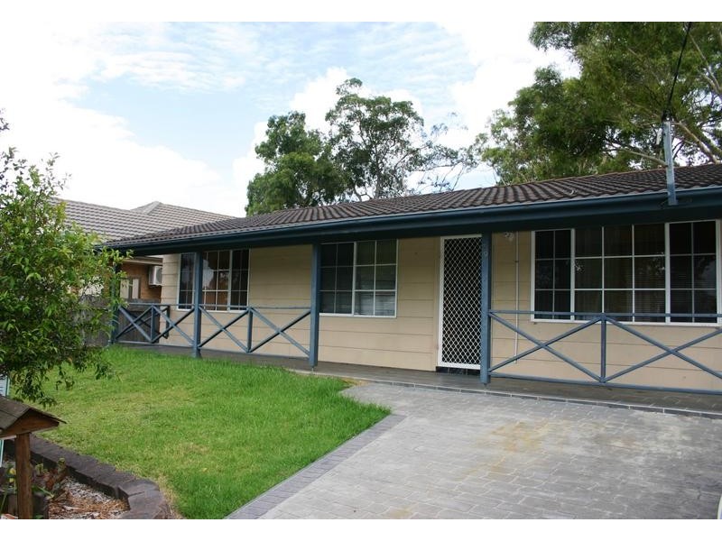 29 Campbell Parade, Mannering Park NSW 2259