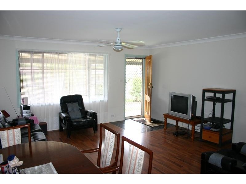 29 Campbell Parade, Mannering Park NSW 2259