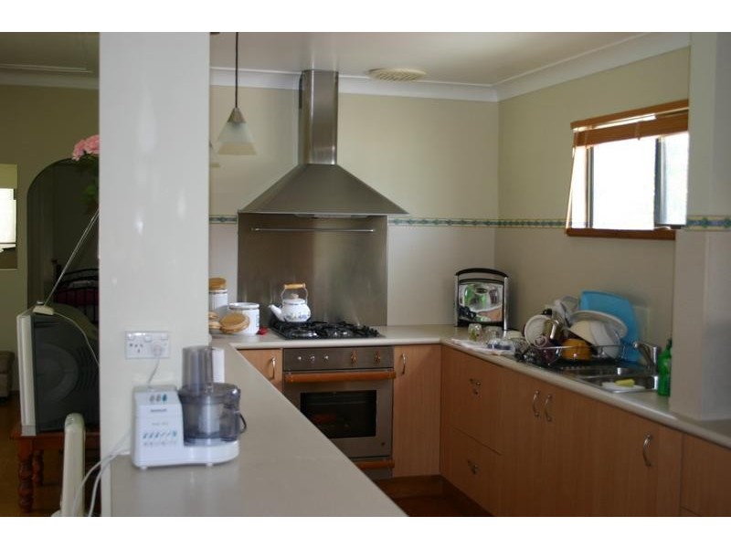 7 Kenilworth Street, Mannering Park NSW 2259