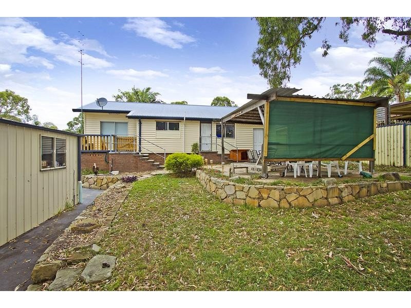 17 Lake Street, Wyee Point NSW 2259