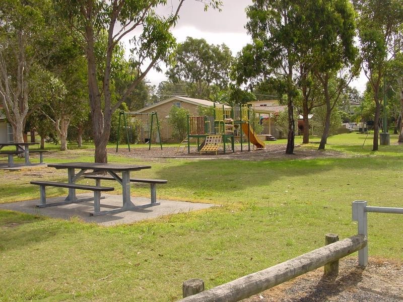 31 Karoola Avenue, Chain Valley Bay NSW 2259