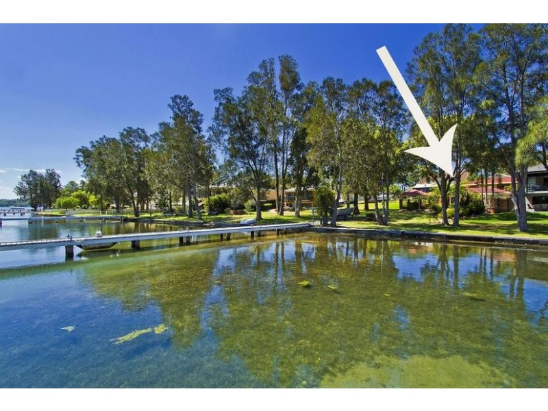 32 Gordon Avenue, Summerland Point NSW 2259