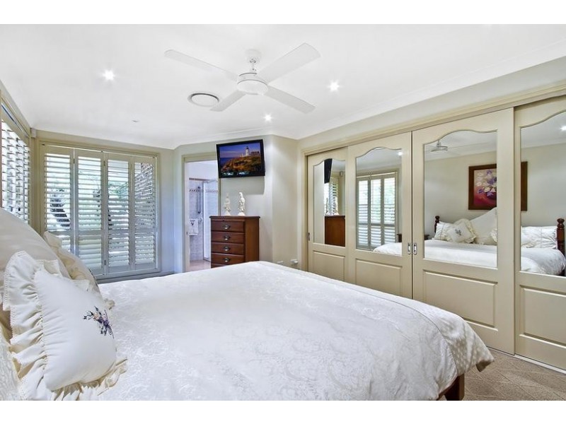 32 Gordon Avenue, Summerland Point NSW 2259