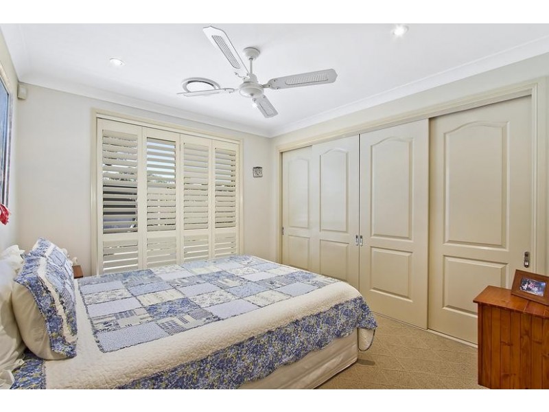 32 Gordon Avenue, Summerland Point NSW 2259