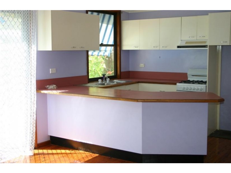 27 Cams Boulervard, Summerland Point NSW 2259